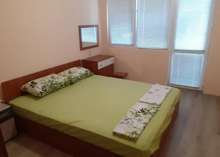 Varna Beach Apartamento *
